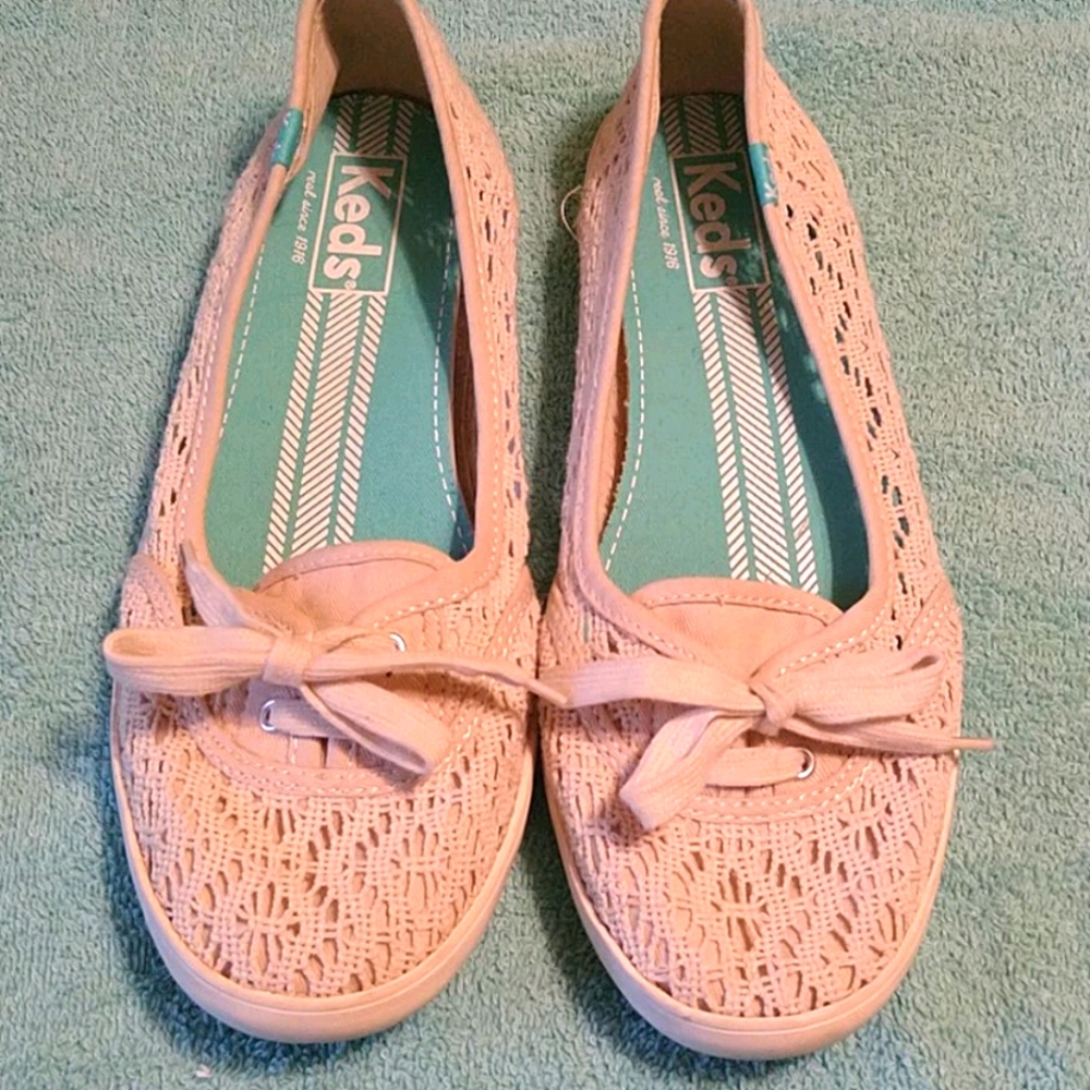 Keds Women's Ivory Lace Crochet Flats